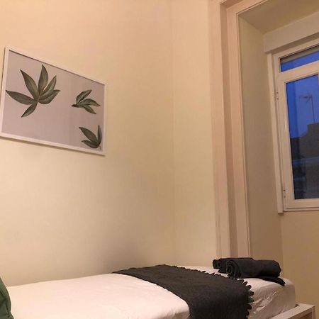 Best Room In Lisbon Luaran gambar